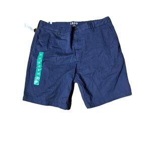 IZOD STRETCH SHORT  FLAT FROUNT WOMENS SIZE 38. BU